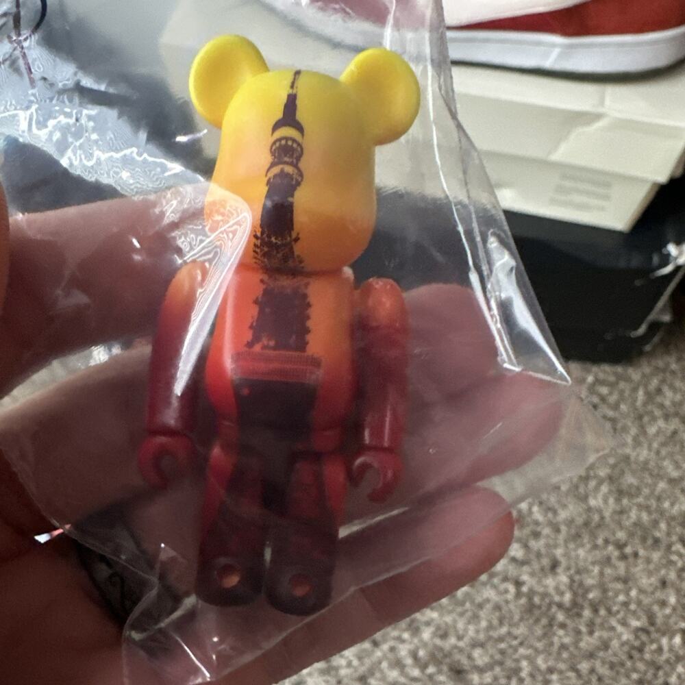 bearbrick series 25 tokyo tower